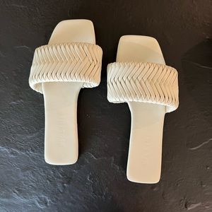 NWOB Billini Sandals